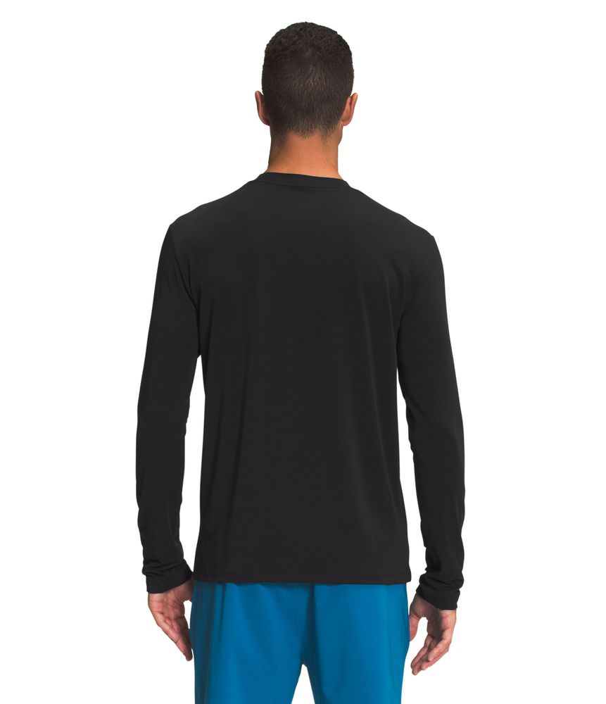 Camiseta-Wander-L-S-Negra-Hombre-The-North-Face