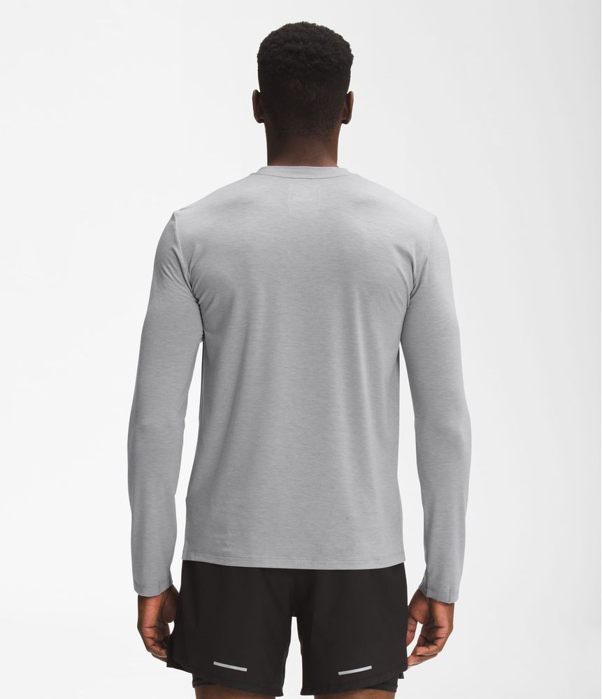 Camiseta-Wander-L-S-Gris-Hombre-The-North-Face